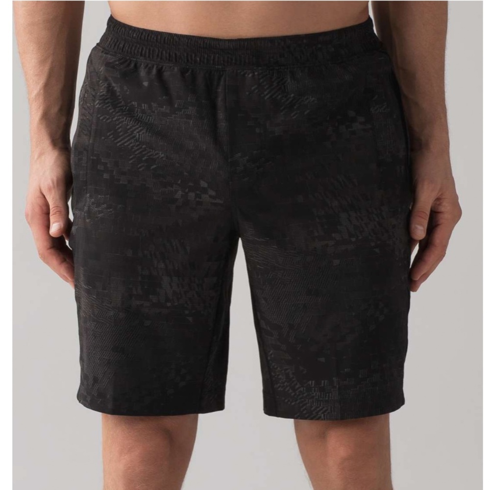 Lululemon Pace Breaker Lined Short *9" Carbon Black  Size L